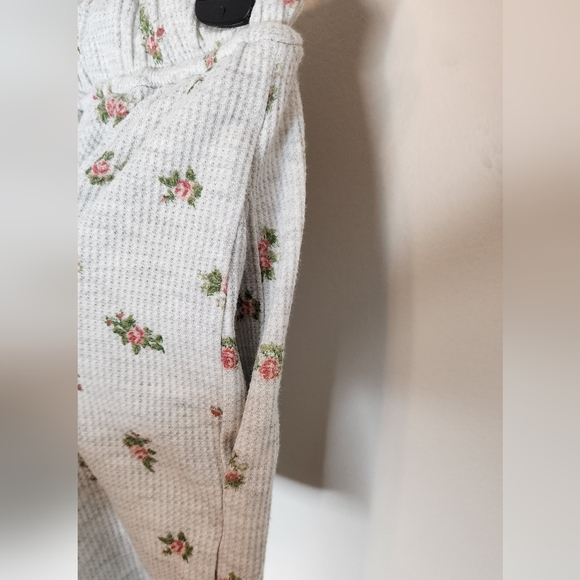 Oddy Lounge Shorts - Picture 3 of 6